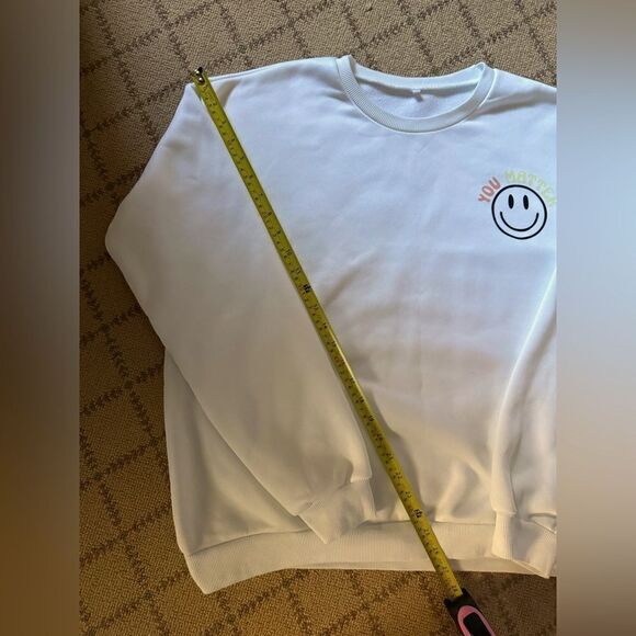 White long sleeved crewneck sweatshirt w motivational text on back XL NWOT - Picture 4 of 12
